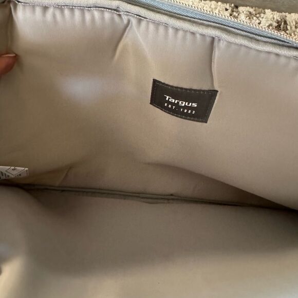 Targus laptop computer sleeve case 15x11 white grey padded zipper pocket - Picture 4 of 9